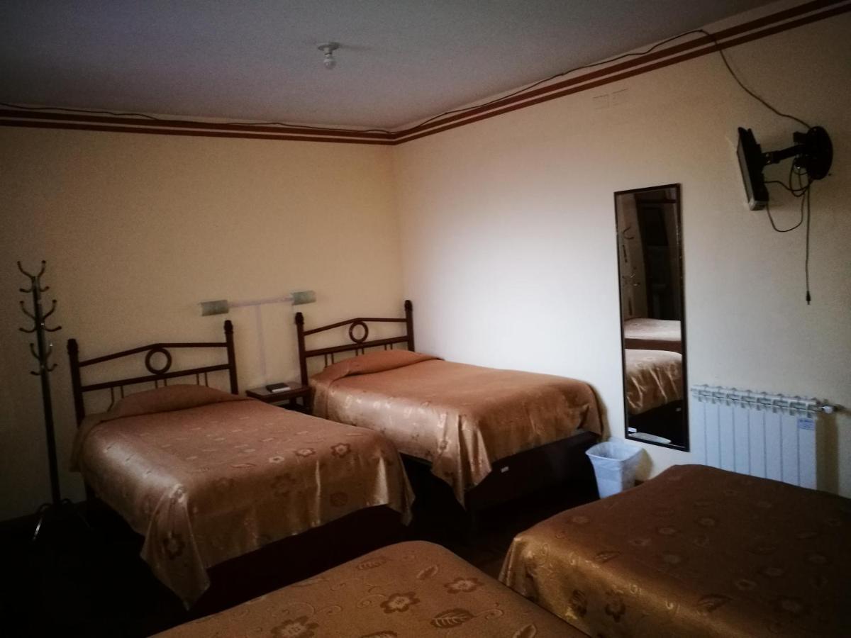 Julia Plaza Hotel أويوني المظهر الخارجي الصورة